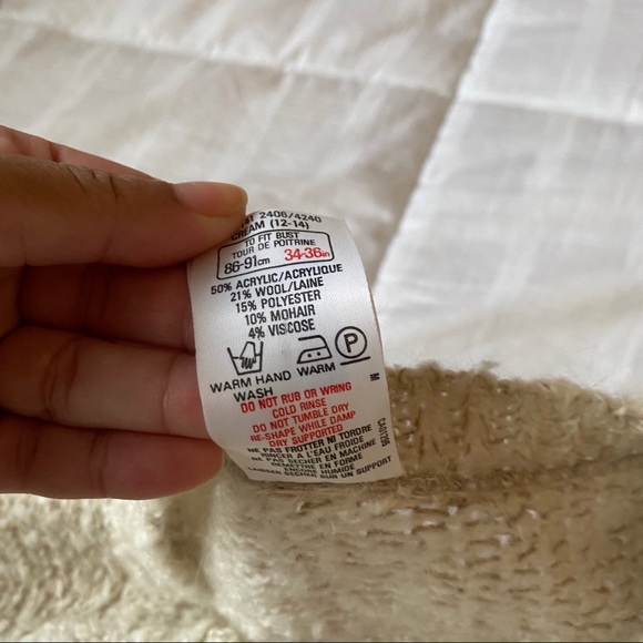 Vintage Knit Creamy Cardigan - Picture 10 of 11